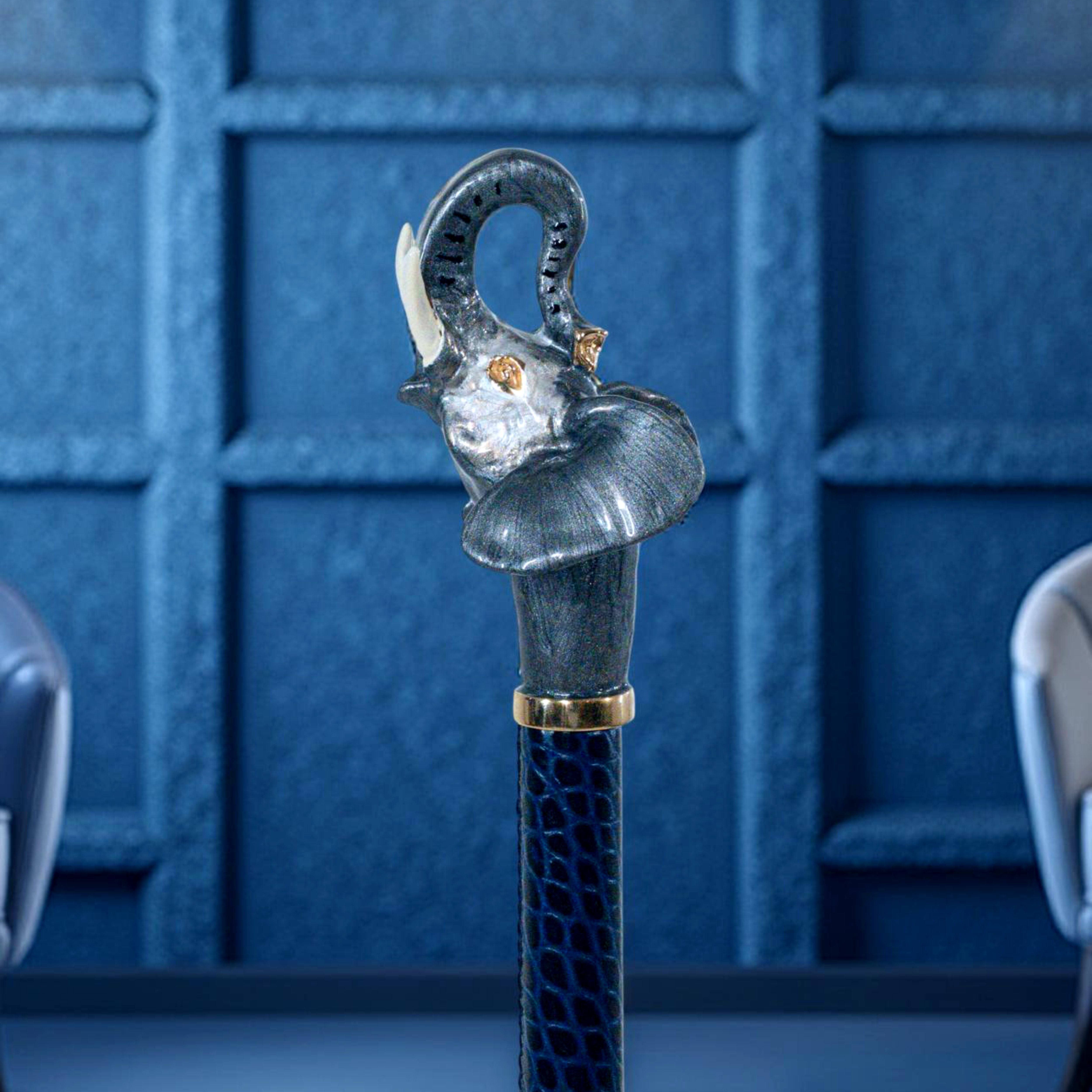 UMBRELLAS & SHOEHORNS