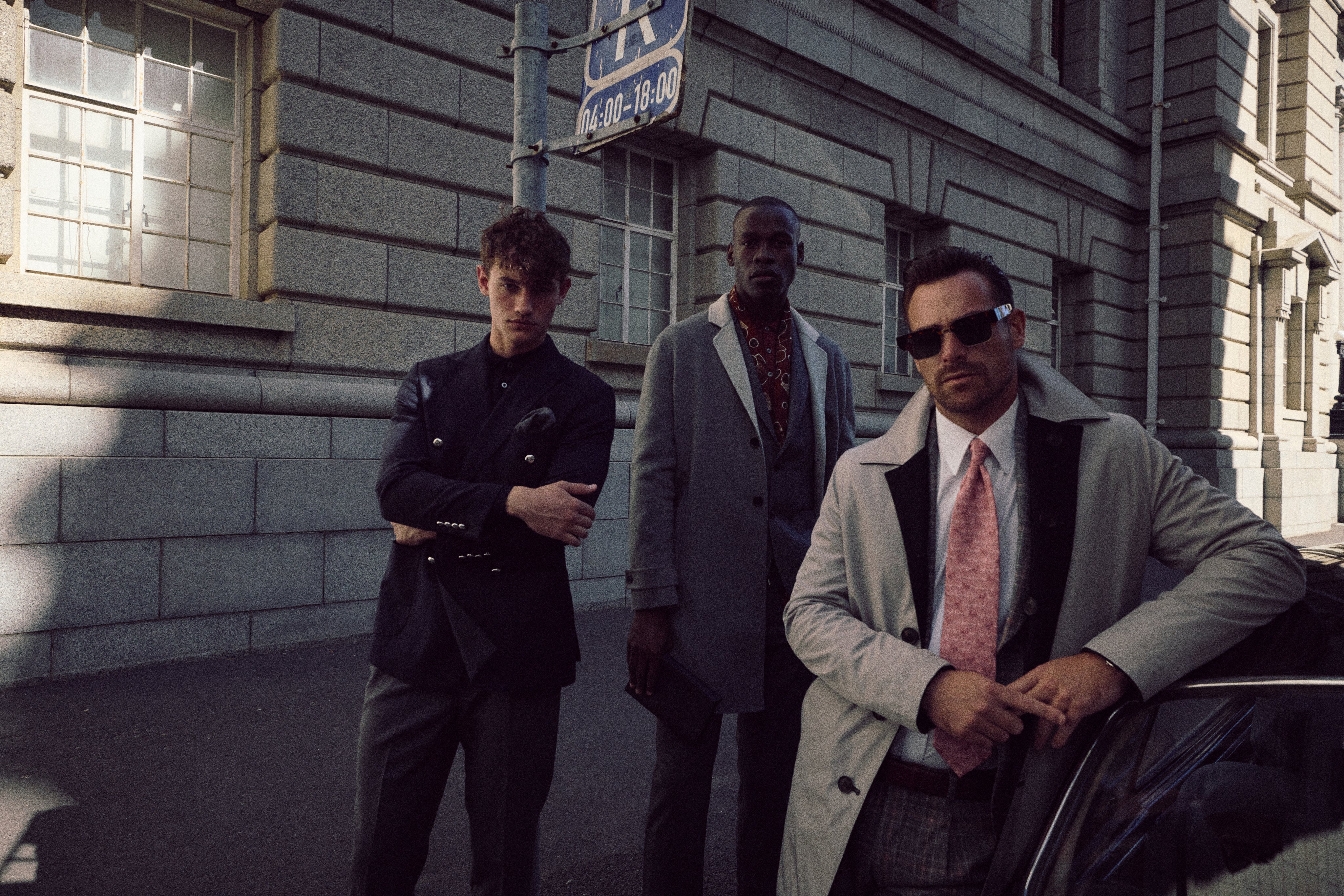 The Art of Quiet Luxury: How to Dress Without Shouting